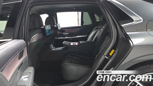 Genesis G90 2023 — photo 12