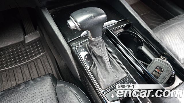 Kia K7 2016 — photo 9