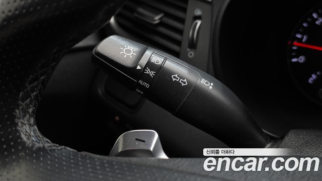Kia K5 2017 — photo 16