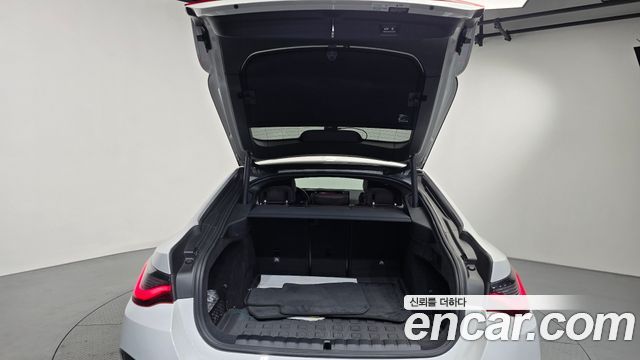 BMW i4 2023 — photo 24