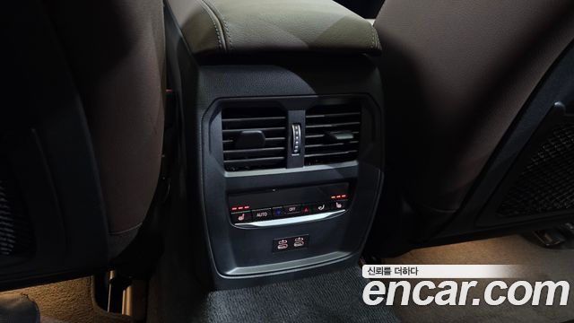 BMW i4 2023 — photo 28