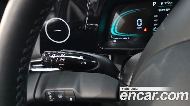 Hyundai AVANTE 2024 — photo 30