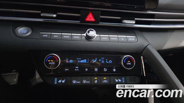 Hyundai AVANTE 2024 — photo 32