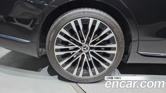Mercedes-Benz S-Class 2023 — photo 5