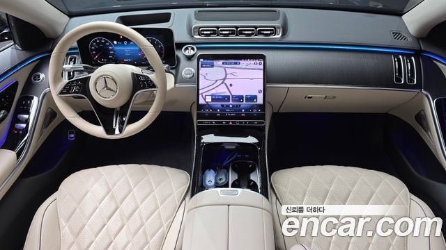 Mercedes-Benz S-Class 2023 — photo 10