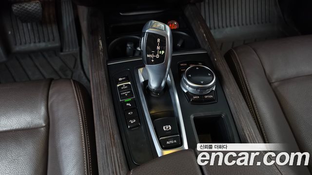 BMW X5 2014 — photo 9