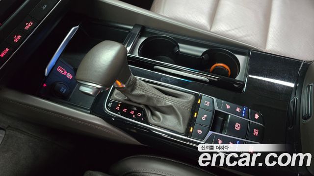 Kia K7 2018 — photo 12