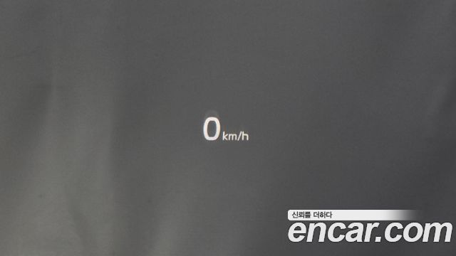 Kia K7 2018 — photo 23