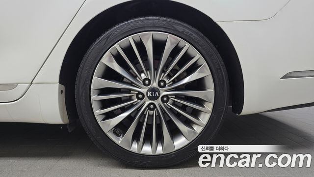 Kia K7 2018 — photo 7
