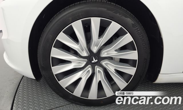Tesla Model 3 2026 — photo 5