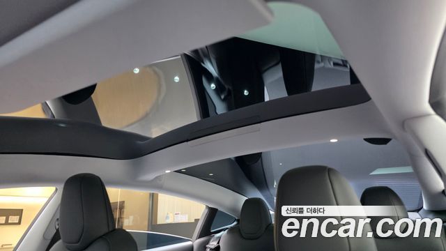 Tesla Model 3 2026 — photo 24
