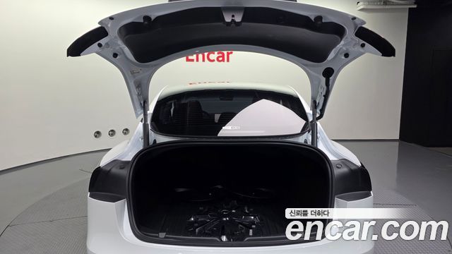 Tesla Model 3 2026 — photo 26