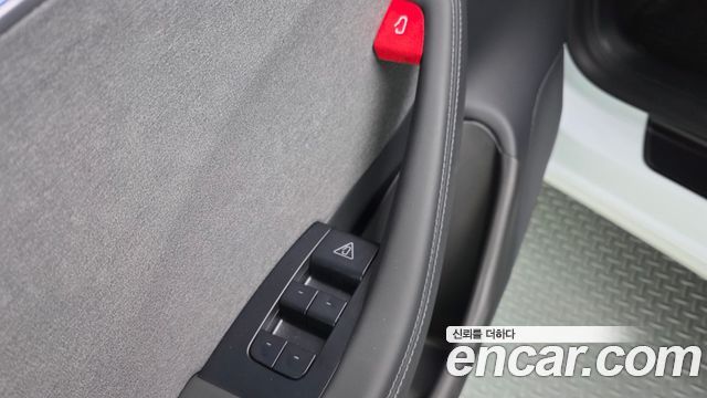 Tesla Model 3 2026 — photo 30