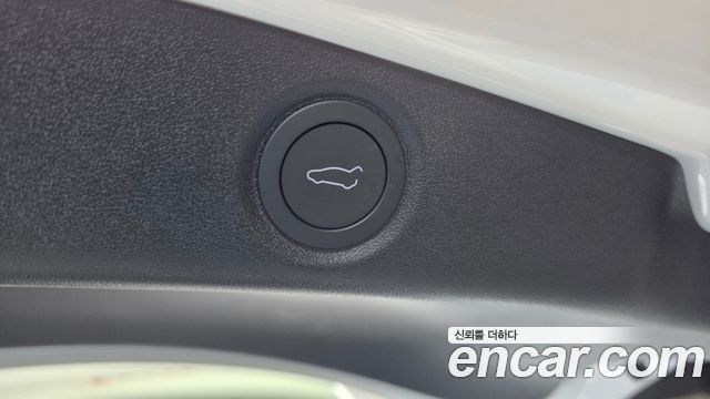 Tesla Model 3 2026 — photo 34