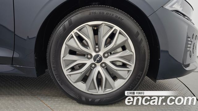 Kia K5 2023 — photo 5