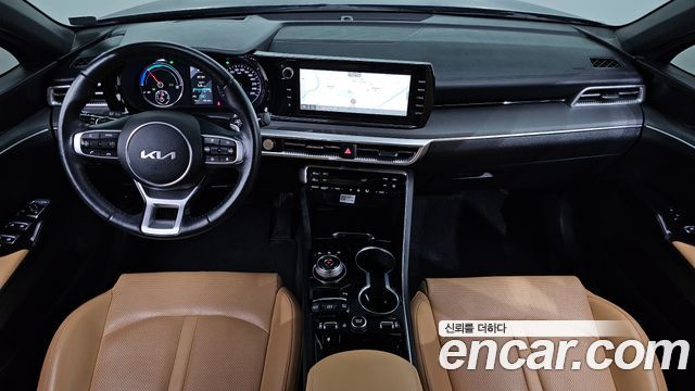 Kia K5 2023 — photo 10