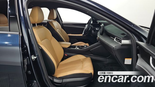 Kia K5 2023 — photo 17