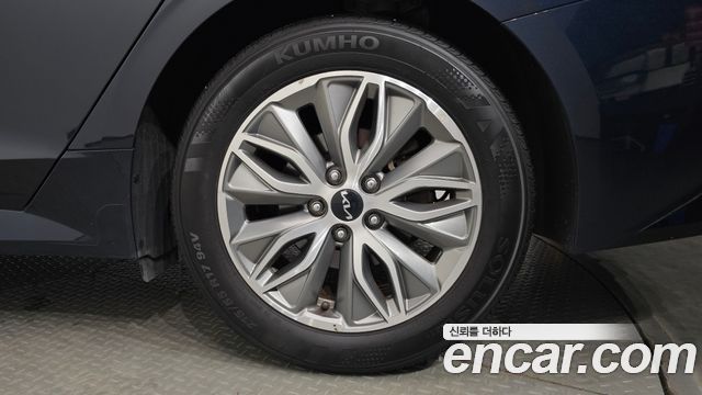 Kia K5 2023 — photo 7