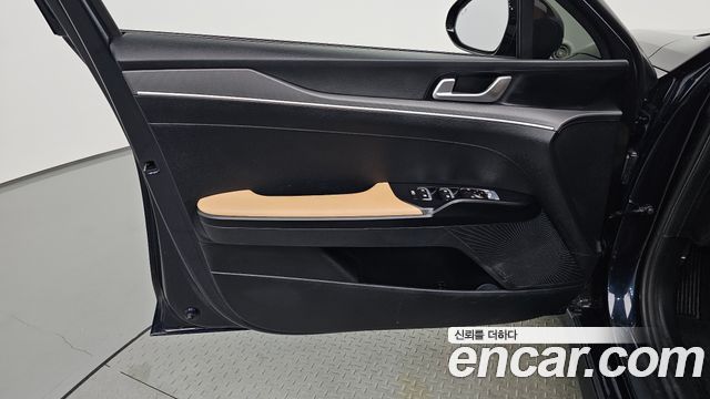 Kia K5 2023 — photo 14