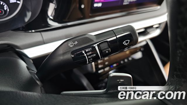 Kia K5 2023 — photo 28