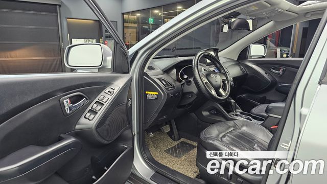 Hyundai Tucson 2011 — photo 10