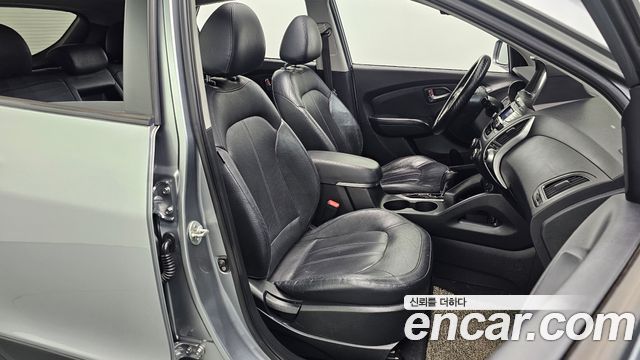 Hyundai Tucson 2011 — photo 12