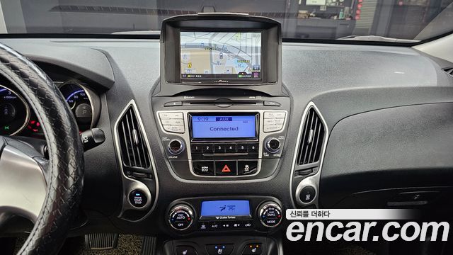 Hyundai Tucson 2011 — photo 14