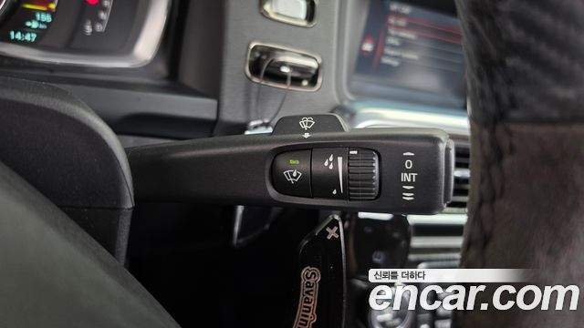 Volvo S60 2014 — photo 14