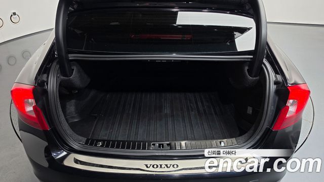 Volvo S60 2014 — photo 20