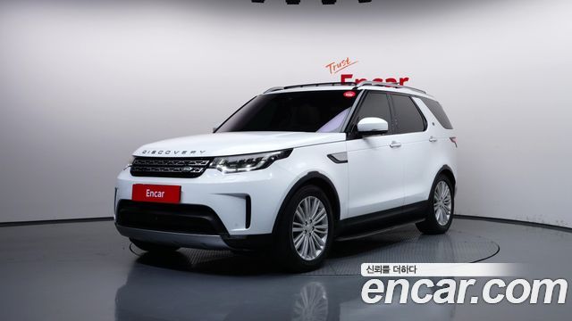 Land Rover Discovery 2017 — photo 1