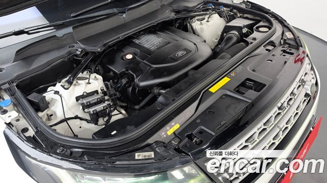 Land Rover Discovery 2017 — photo 6