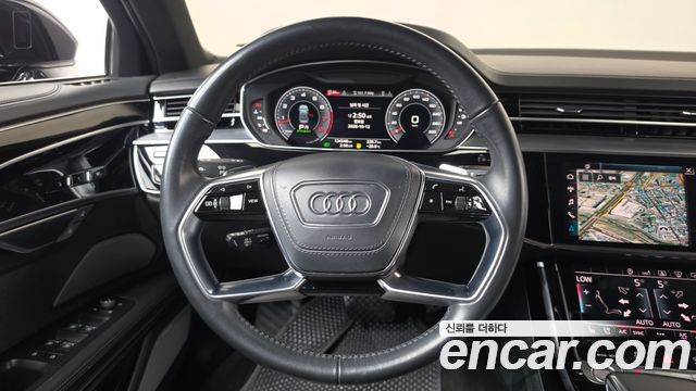Audi A8 2020 — photo 19