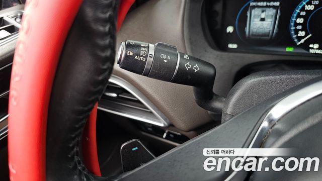 Jaguar F-PACE 2018 — photo 29