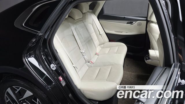 Hyundai Grandeur 2023 — photo 17