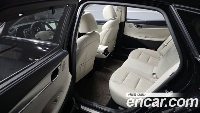 Hyundai Grandeur 2023 — photo 26