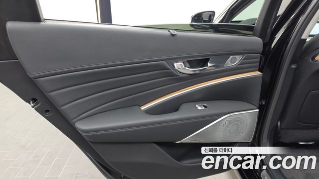 Kia K9 2023 — photo 15