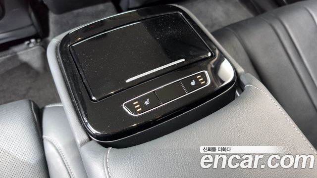 Genesis G80 2022 — photo 22