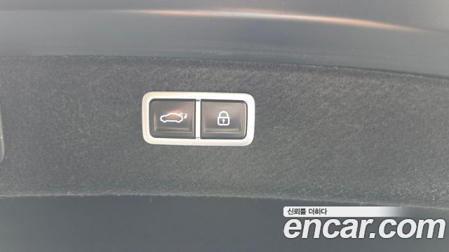 Genesis G80 2022 — photo 24