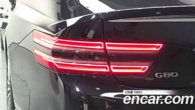 Genesis G80 2022 — photo 9