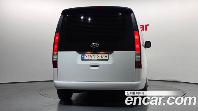 Hyundai Staria 2024 — photo 4