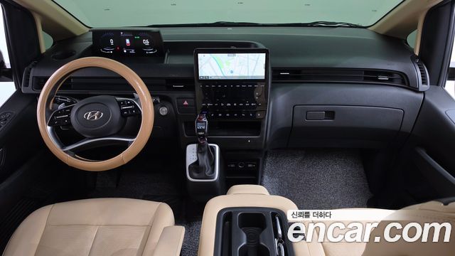 Hyundai Staria 2024 — photo 10