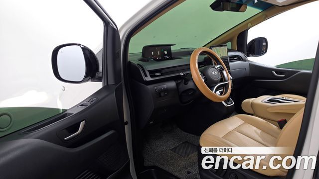 Hyundai Staria 2024 — photo 13