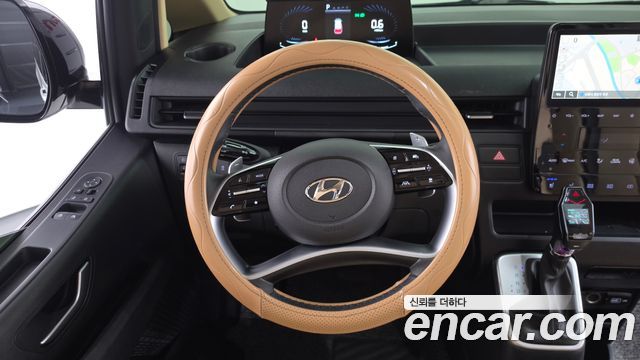 Hyundai Staria 2024 — photo 18