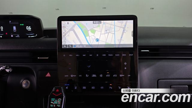 Hyundai Staria 2024 — photo 19