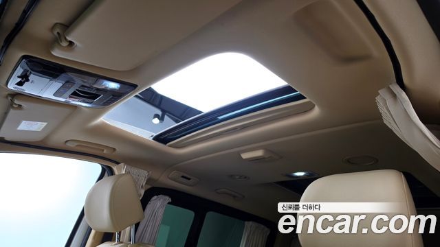 Hyundai Staria 2024 — photo 25