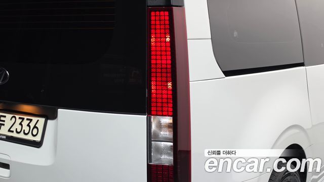 Hyundai Staria 2024 — photo 9