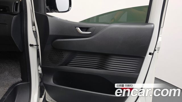 Hyundai Staria 2024 — photo 14