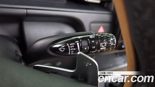 Hyundai Staria 2024 — photo 28