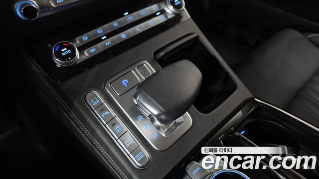Genesis G90 2020 — photo 12
