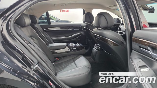 Genesis G90 2020 — photo 17